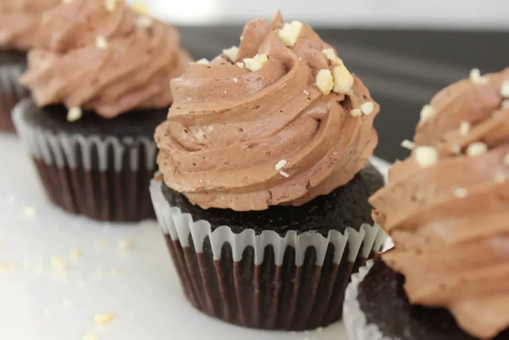 chocolate cupcakes with filling