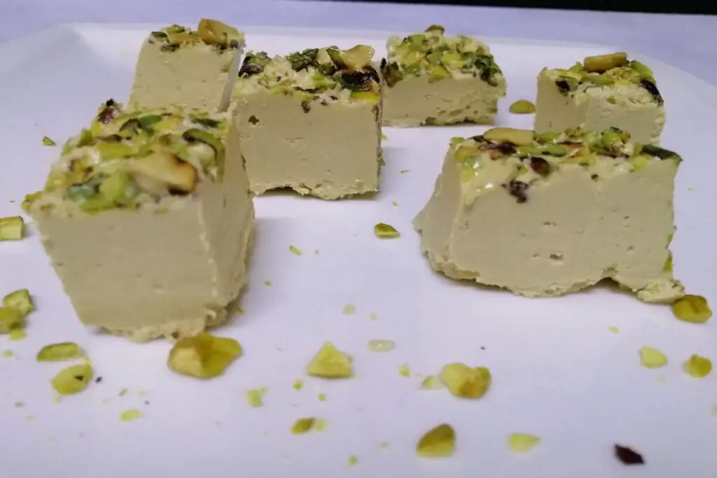 pistachio tahini halva