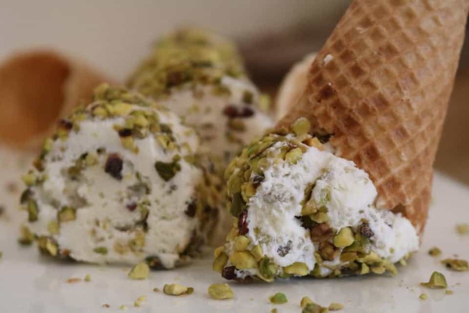 middle eastern ice cream flavors