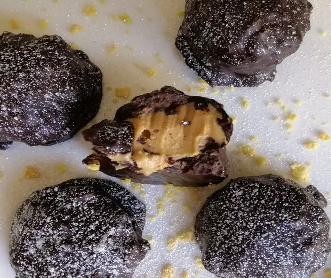 lotus biscoff truffle balls