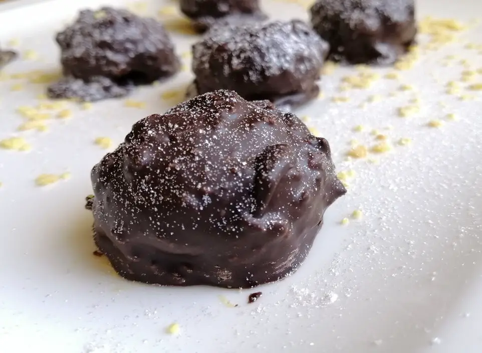 how to make lotus biscoff balls