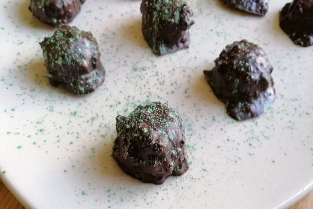 pistachio raw balls