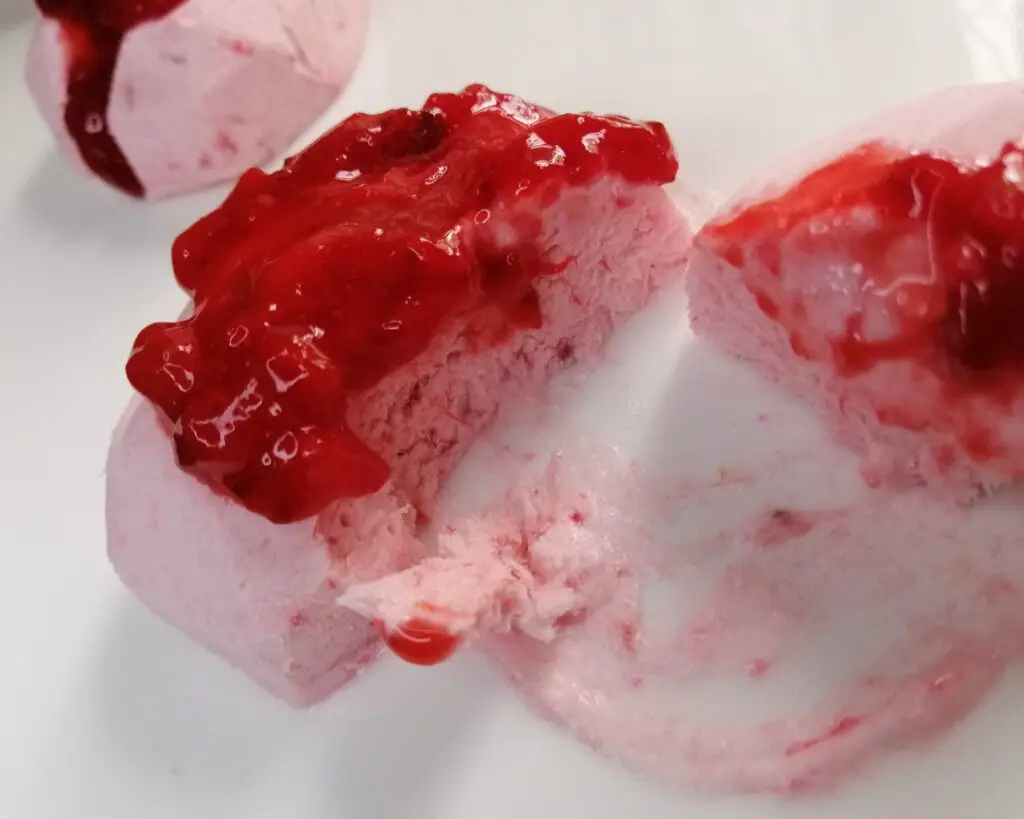 easy strawberry-semifreddo