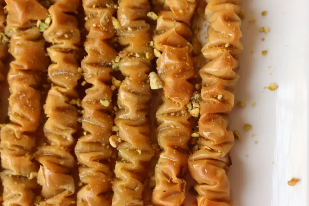 lebanese rolled baklava