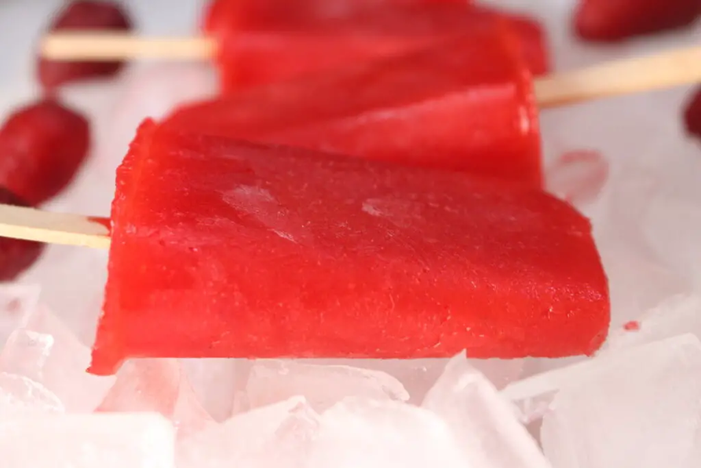 strawberry ice cream popsicle recipe