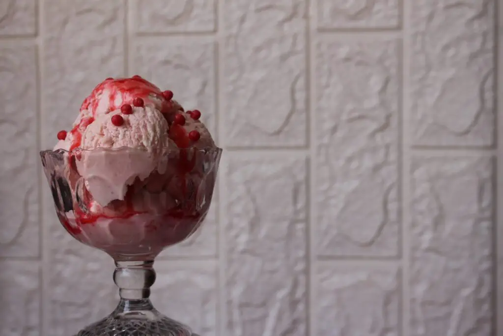 frozen strawberry ice cream recipe