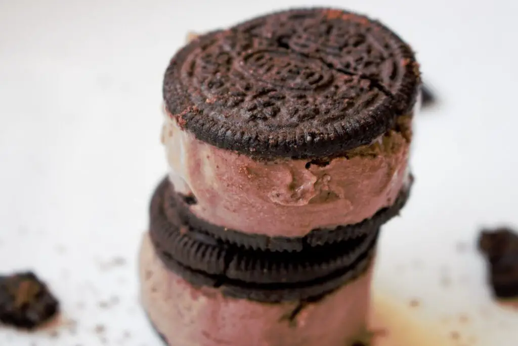 oreo cookie ice cream sandwich ingredients