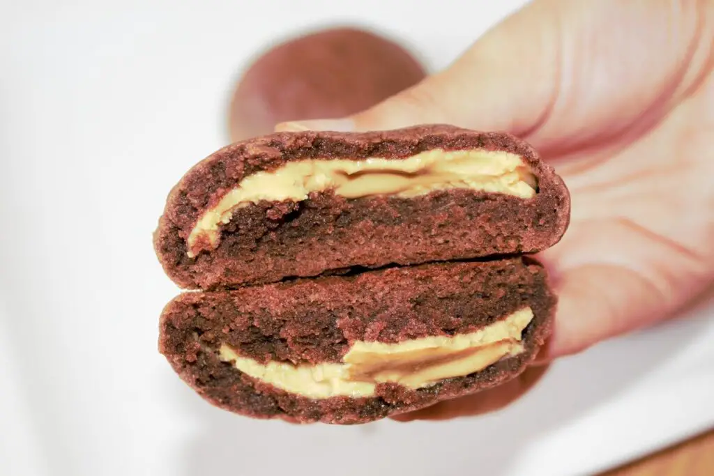 peanut butter stuffed cookies vegan