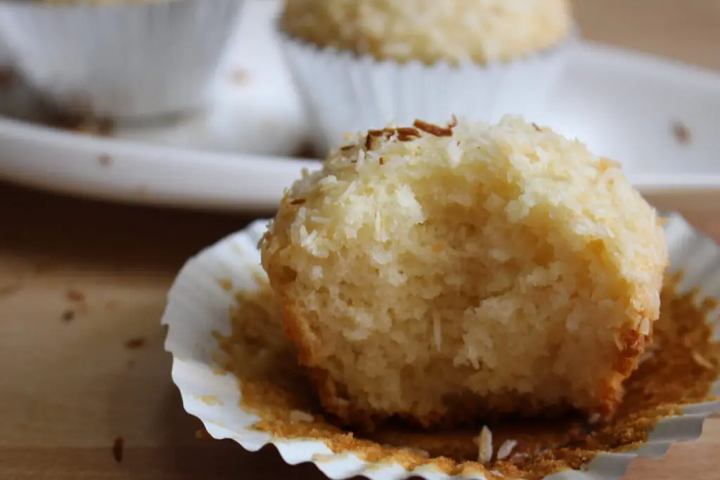 coconut cupcakes without coconut milk