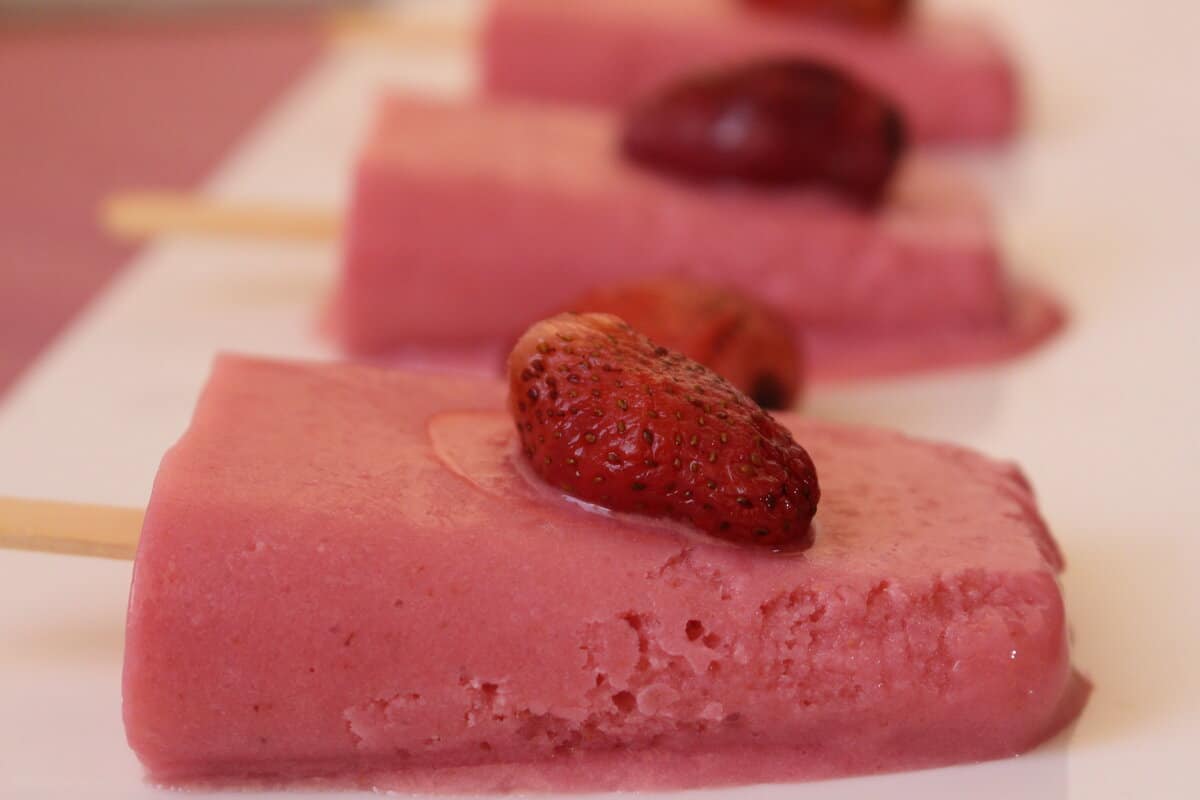 Strawberry Ice Cream bars Farah's Recipes