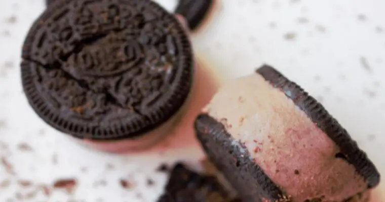 OREO COOKIE ICE CREAM SANDWICH Recipe