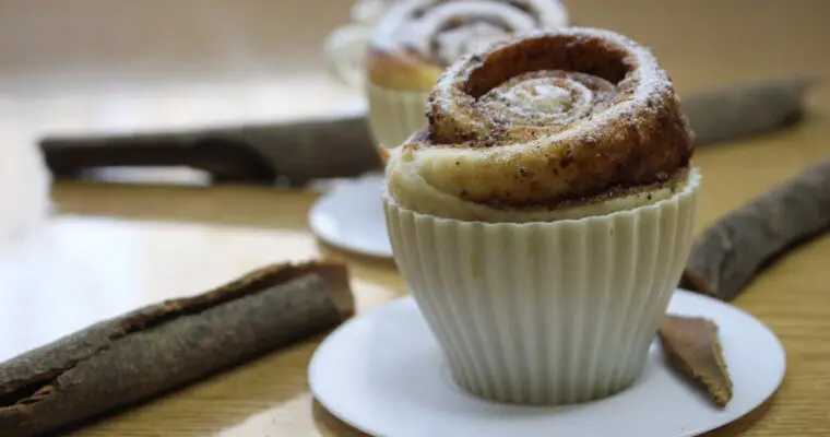 Easy Cinnamon Roll Cupcakes Recipe