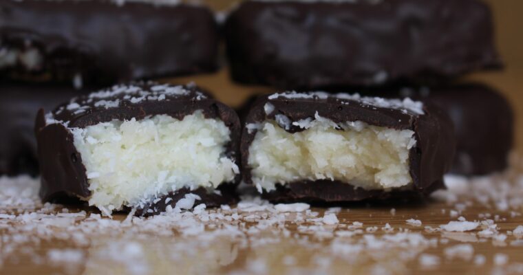 The Best Coconut Bar Recipe ( bounty )