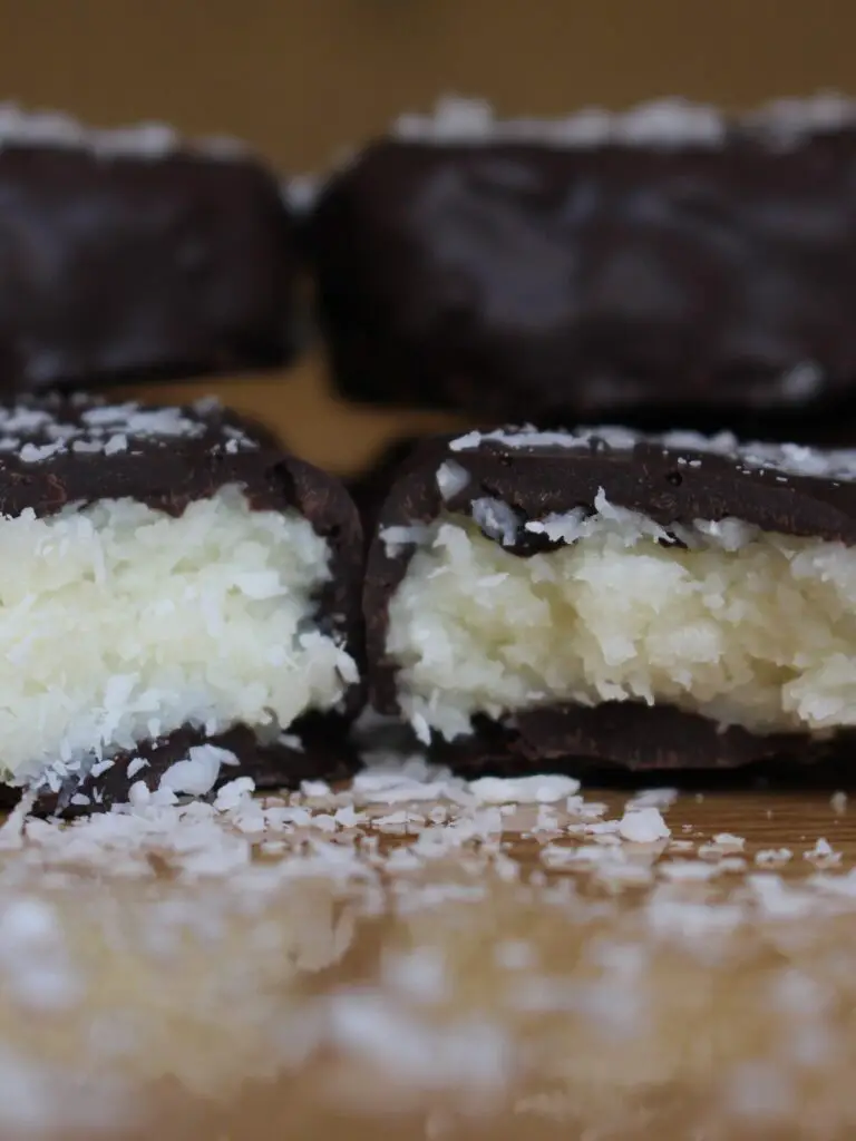 The Best Coconut Bar Recipe ( bounty )