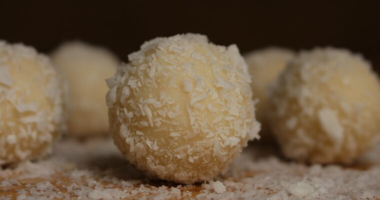 3 Ingredients Coconut Truffles Recipe