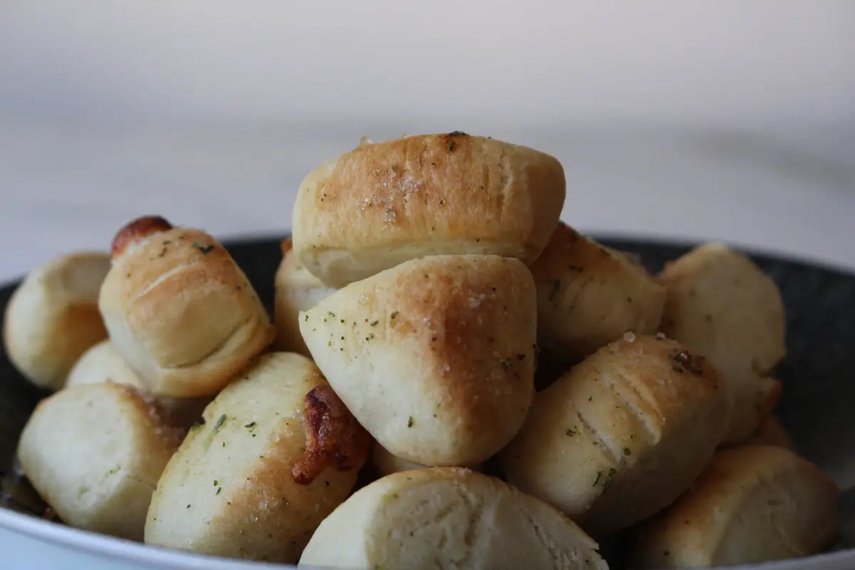 garlic parmesan bread bites