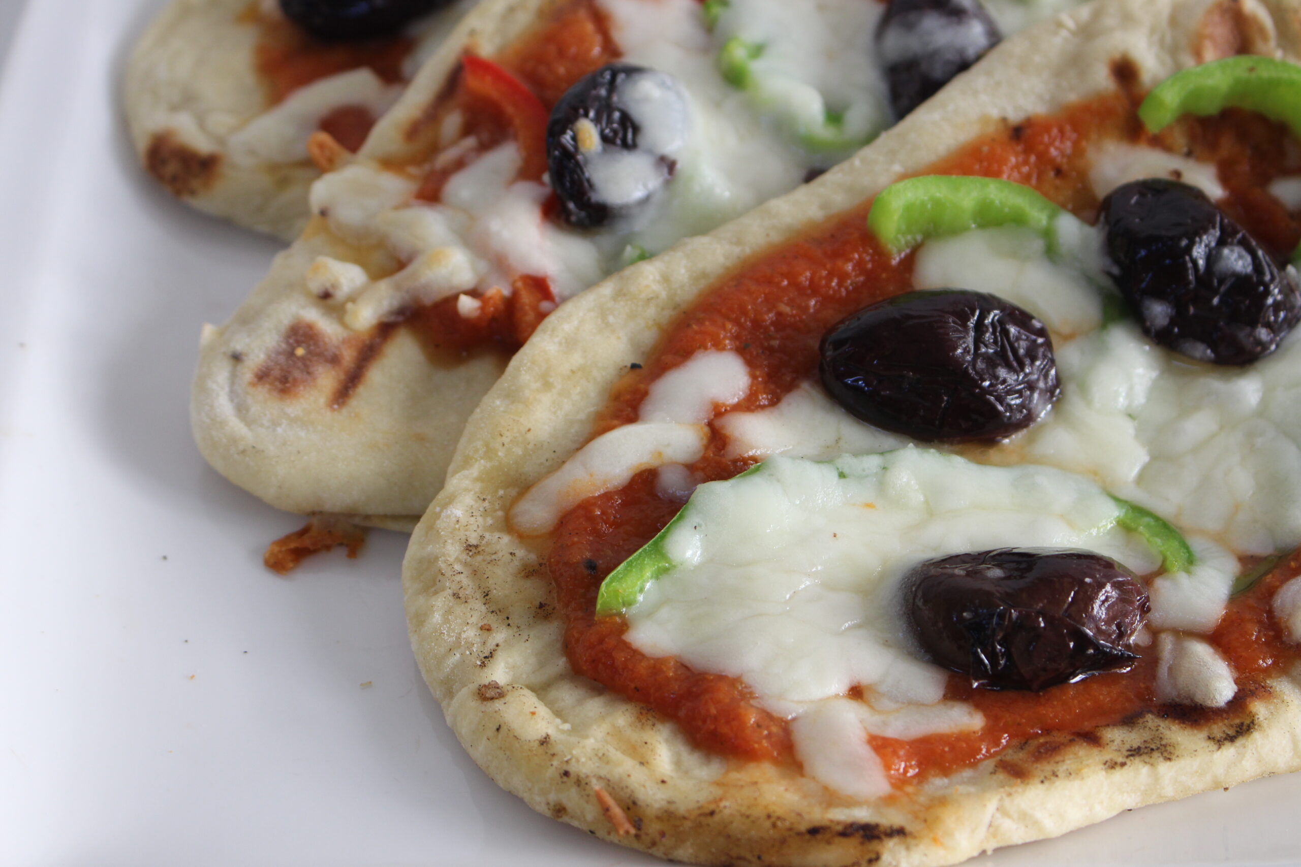 homemade pita pizza