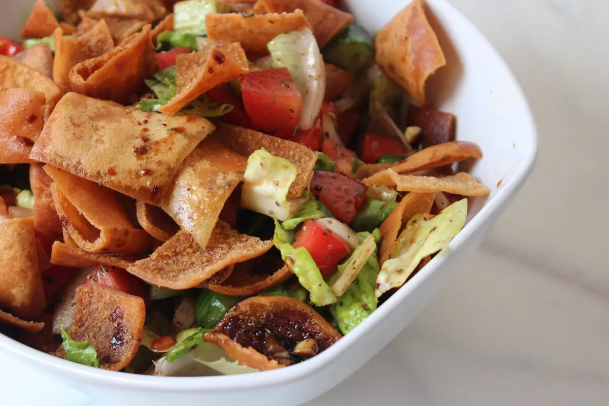 arabic fattoush salad