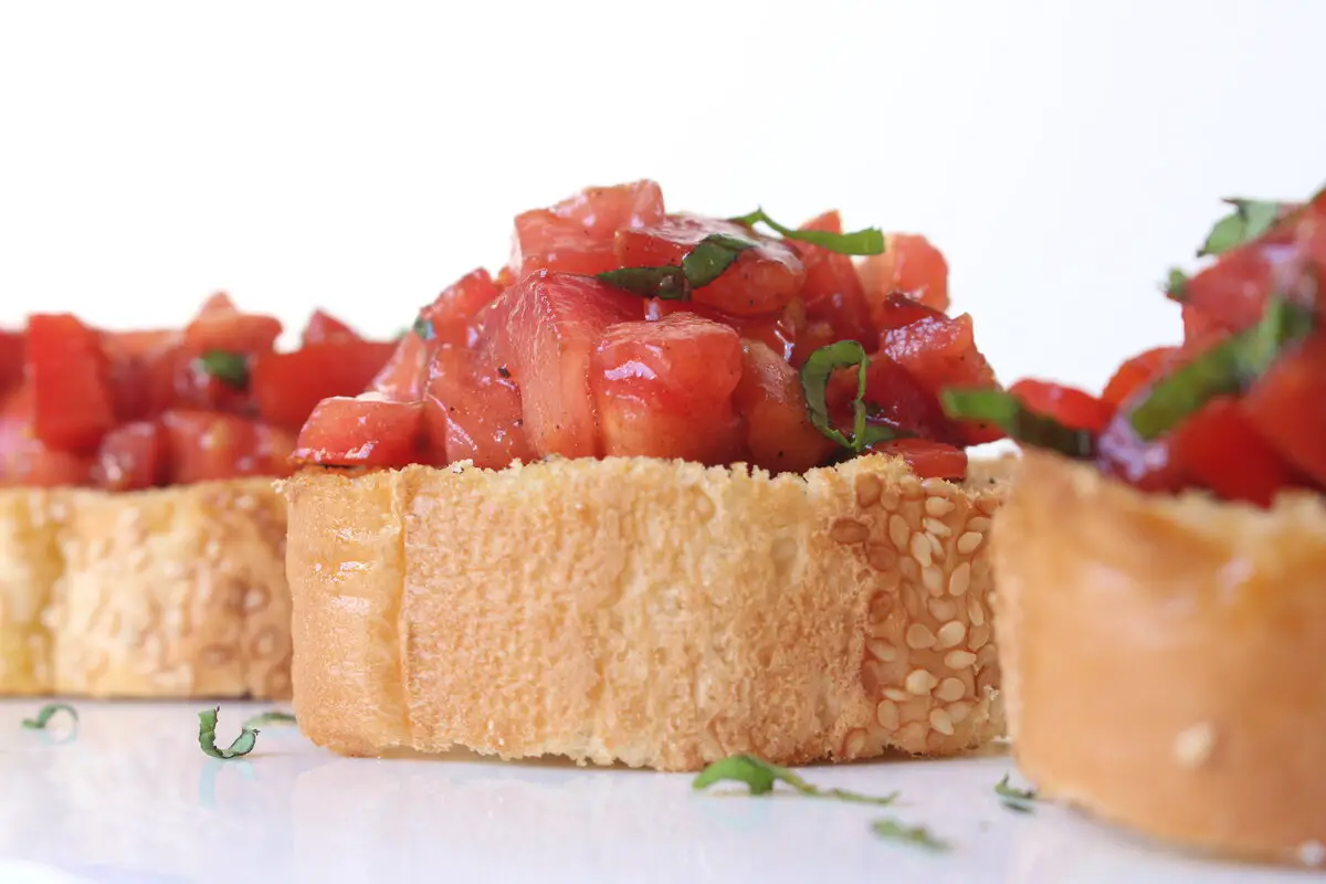 traditional italian bruschetta	