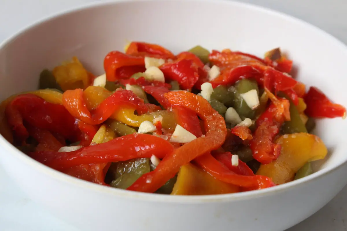 red pepper salad