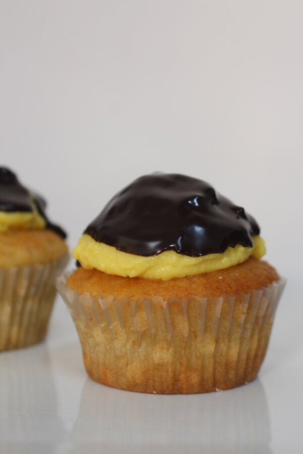 boston cream cupcakes