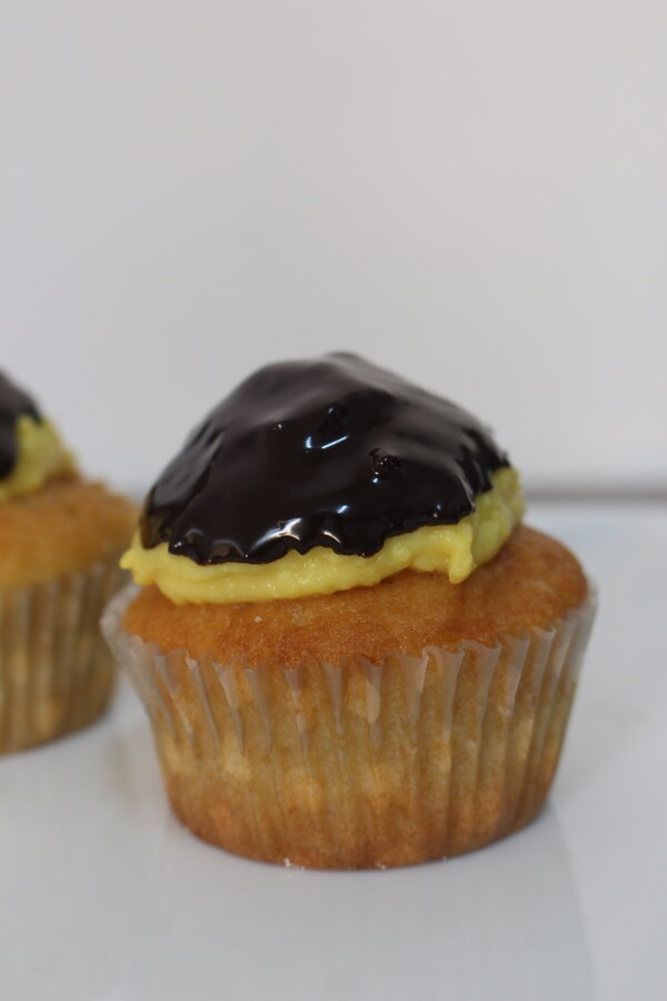 boston cream cupcakes