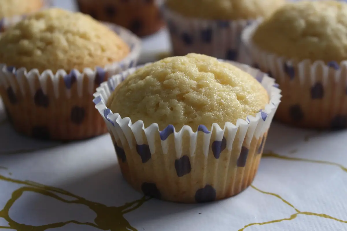 easy Snowball Cupcakes