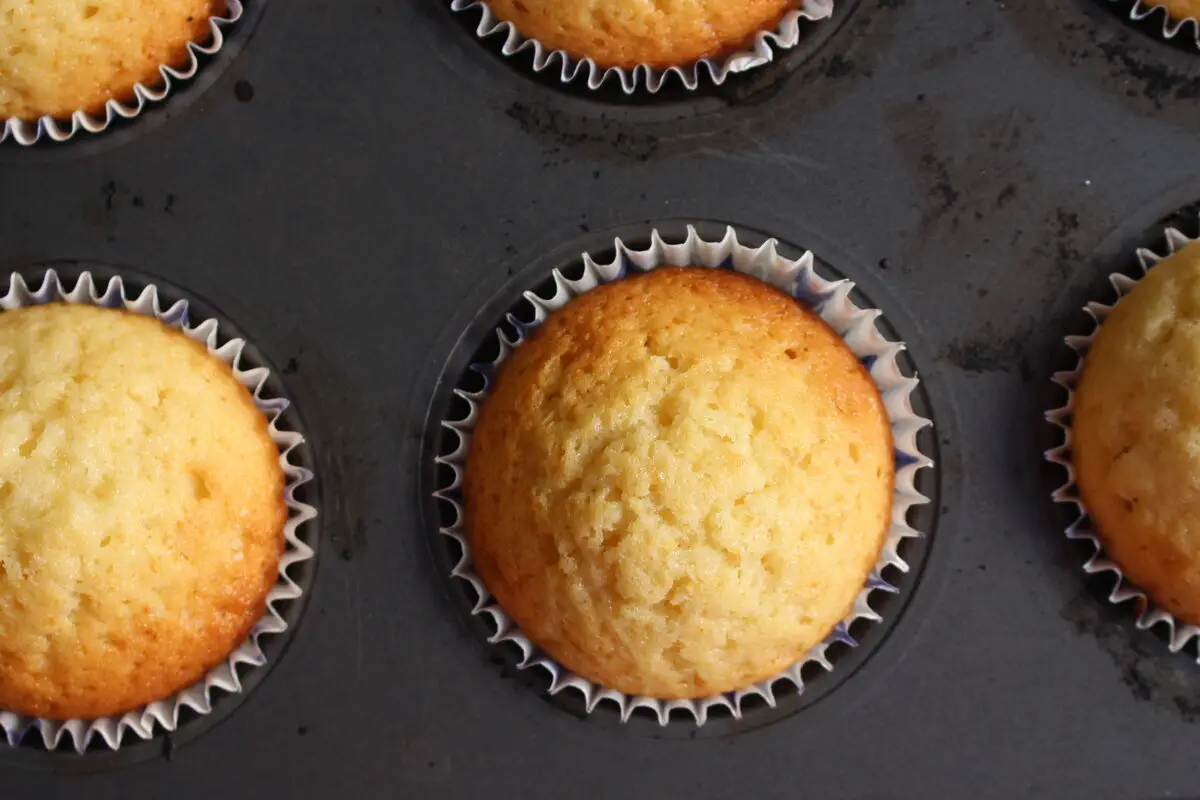 easy Snowball Cupcakes